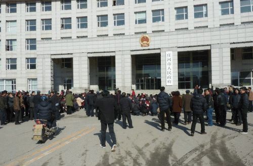 辽坡村委会最新动态报道